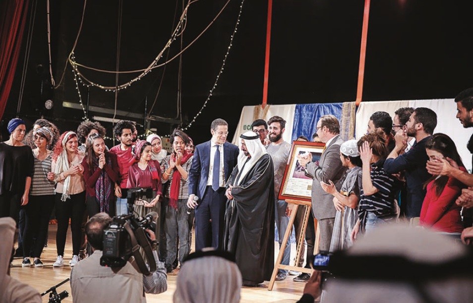 H.H. Sheikh Dr. Sultan bin Muhammad Al Qasimi (UAE Supreme Council Member and Ruler of Sharjah) and Badr Jafar with the artists of the Middle East Theatre Academy’s inaugural project, Home Grown, in 2015